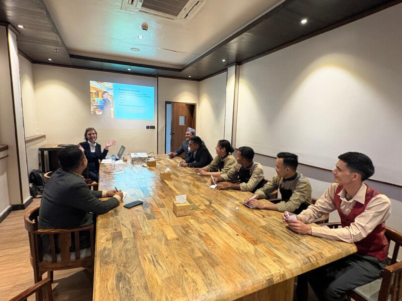 Senior Expert Contact SEC